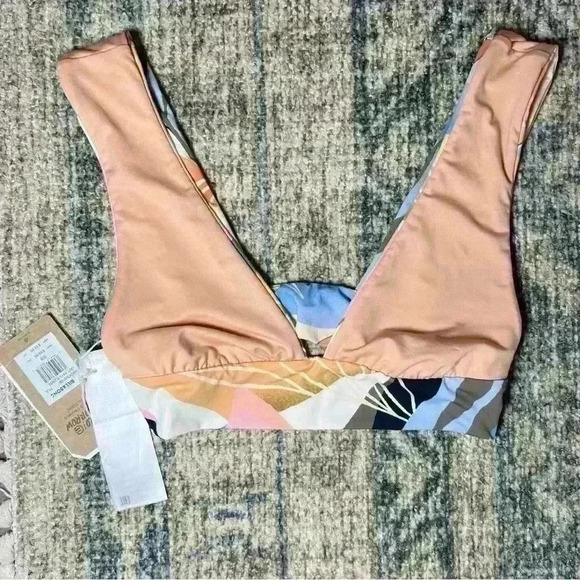 NWT Billabong Last Rays Plunge Multi Color Reversible Bikini Top Size Small - Picture 10 of 16